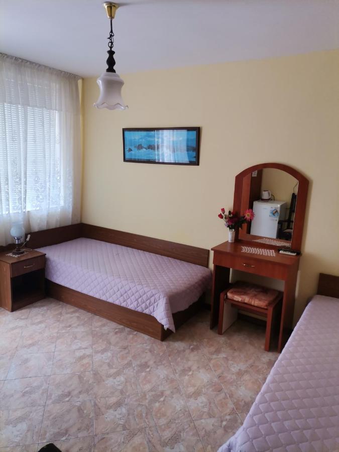 Guest House Konomaevi 索佐波尔 外观 照片